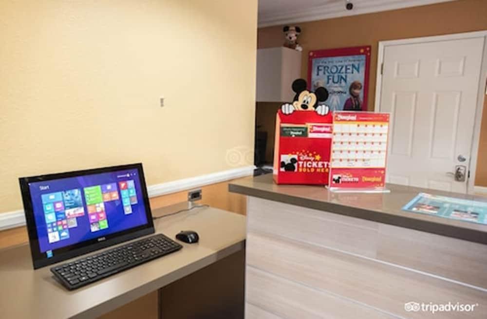 Anaheim Islander Inn And Suites Near Park And Convention Center Экстерьер фото