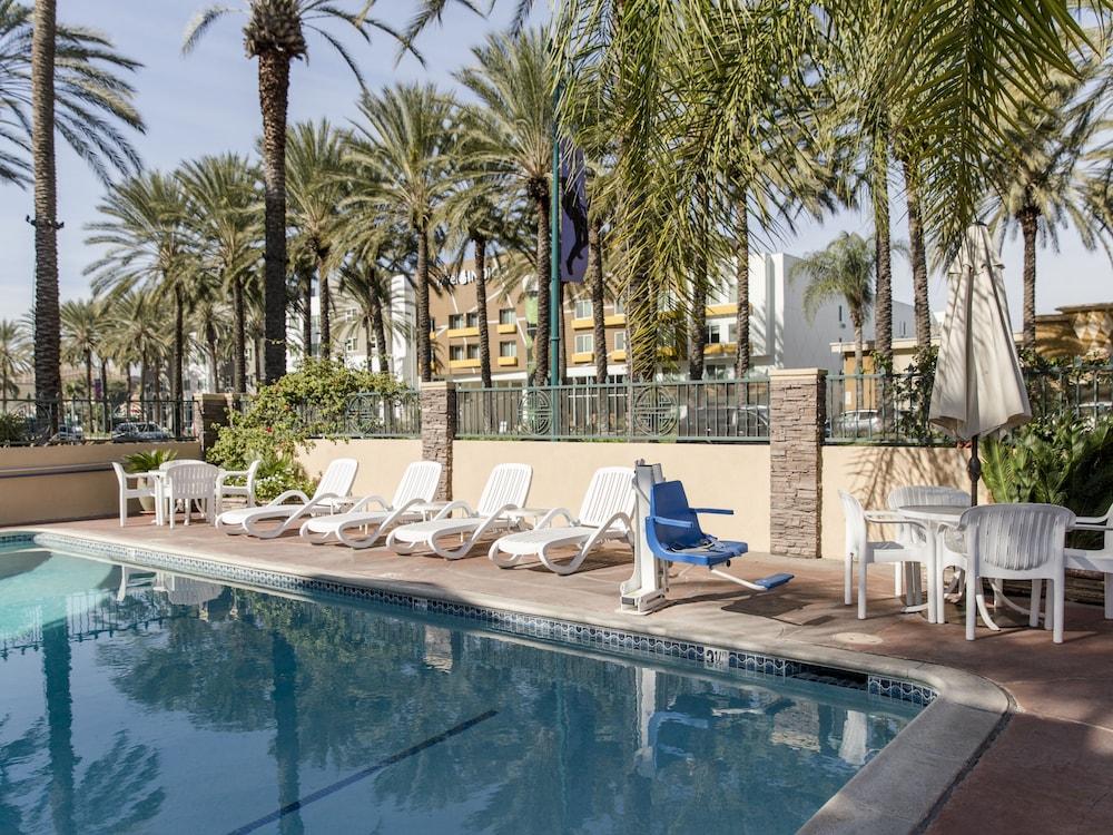 Anaheim Islander Inn And Suites Near Park And Convention Center Экстерьер фото