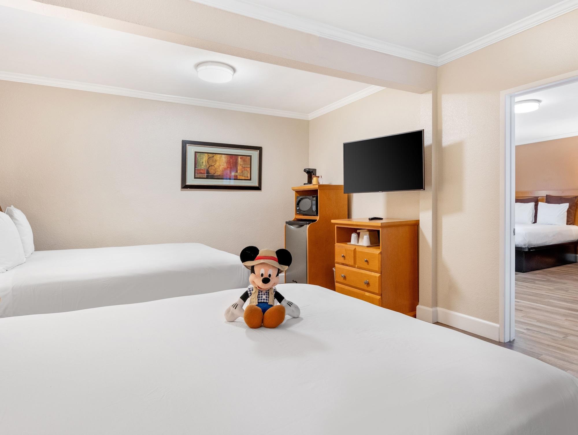 Anaheim Islander Inn And Suites Near Park And Convention Center Экстерьер фото