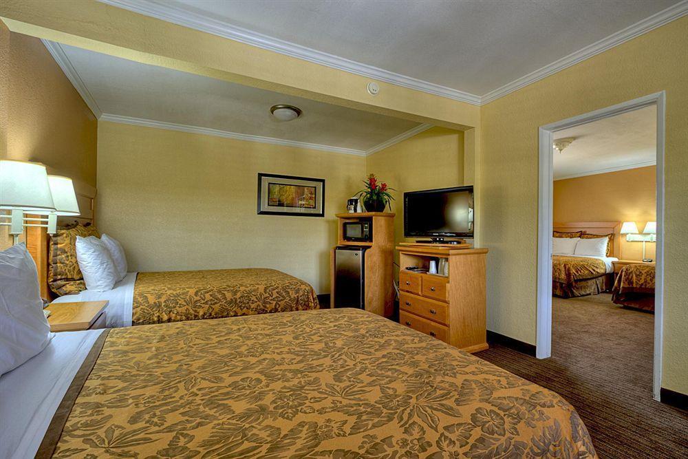 Anaheim Islander Inn And Suites Near Park And Convention Center Экстерьер фото
