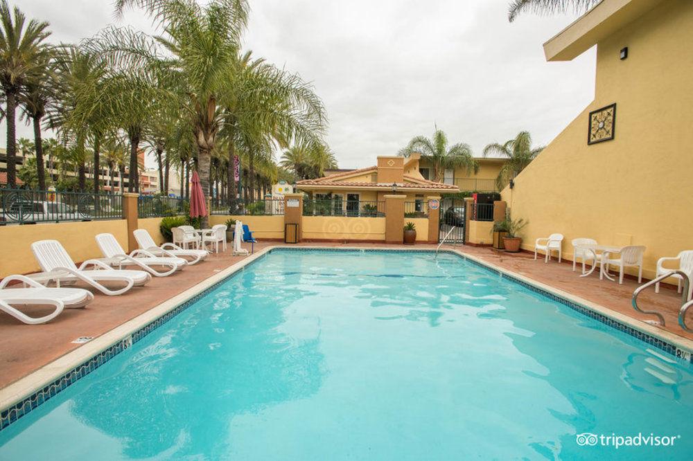 Anaheim Islander Inn And Suites Near Park And Convention Center Экстерьер фото