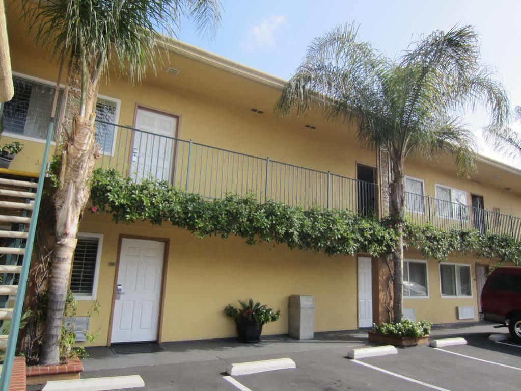 Anaheim Islander Inn And Suites Near Park And Convention Center Экстерьер фото