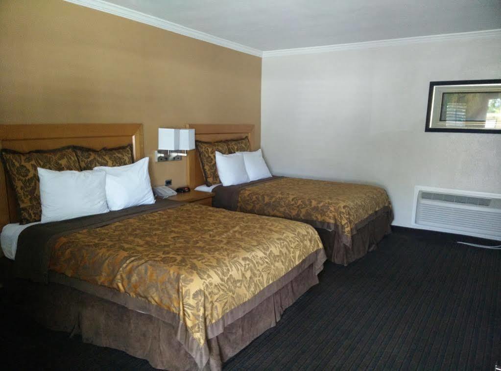 Anaheim Islander Inn And Suites Near Park And Convention Center Экстерьер фото