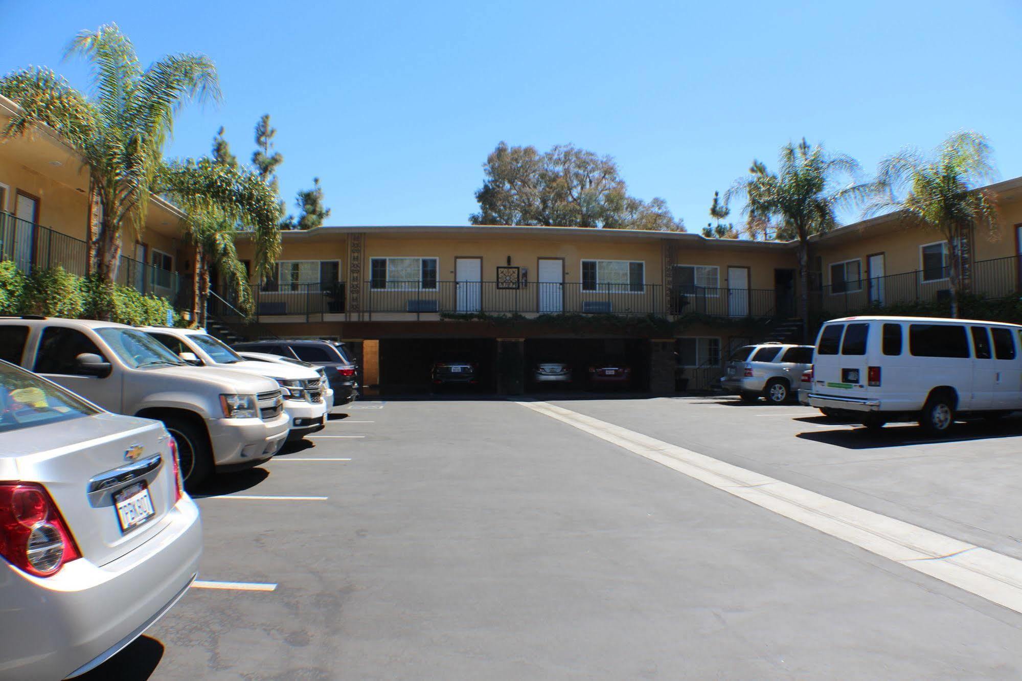 Anaheim Islander Inn And Suites Near Park And Convention Center Экстерьер фото