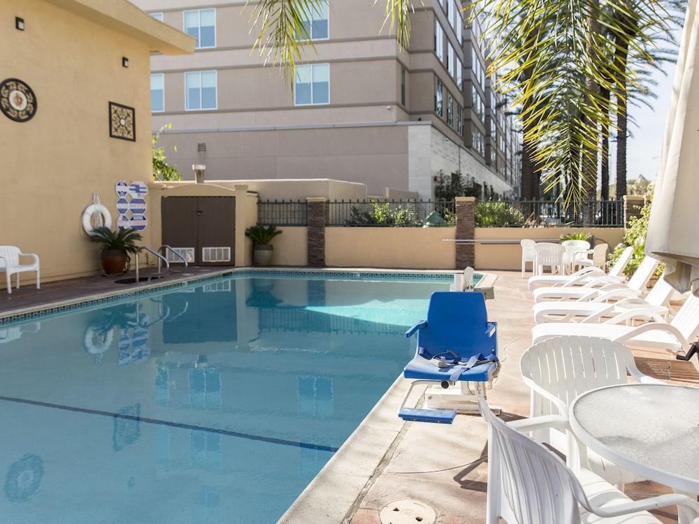 Anaheim Islander Inn And Suites Near Park And Convention Center Экстерьер фото